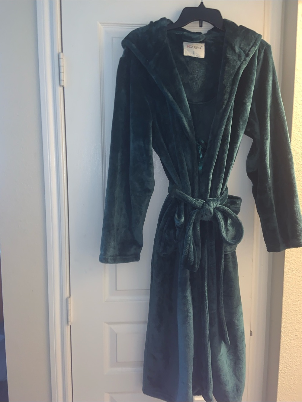 Rongtai Velour Plush Hooded Robe in Teal with Waist Tie Pockets